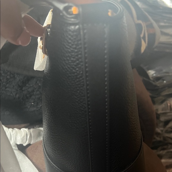 Calvin Klein Black Pebbled Leather Crossbody - Picture 3 of 6